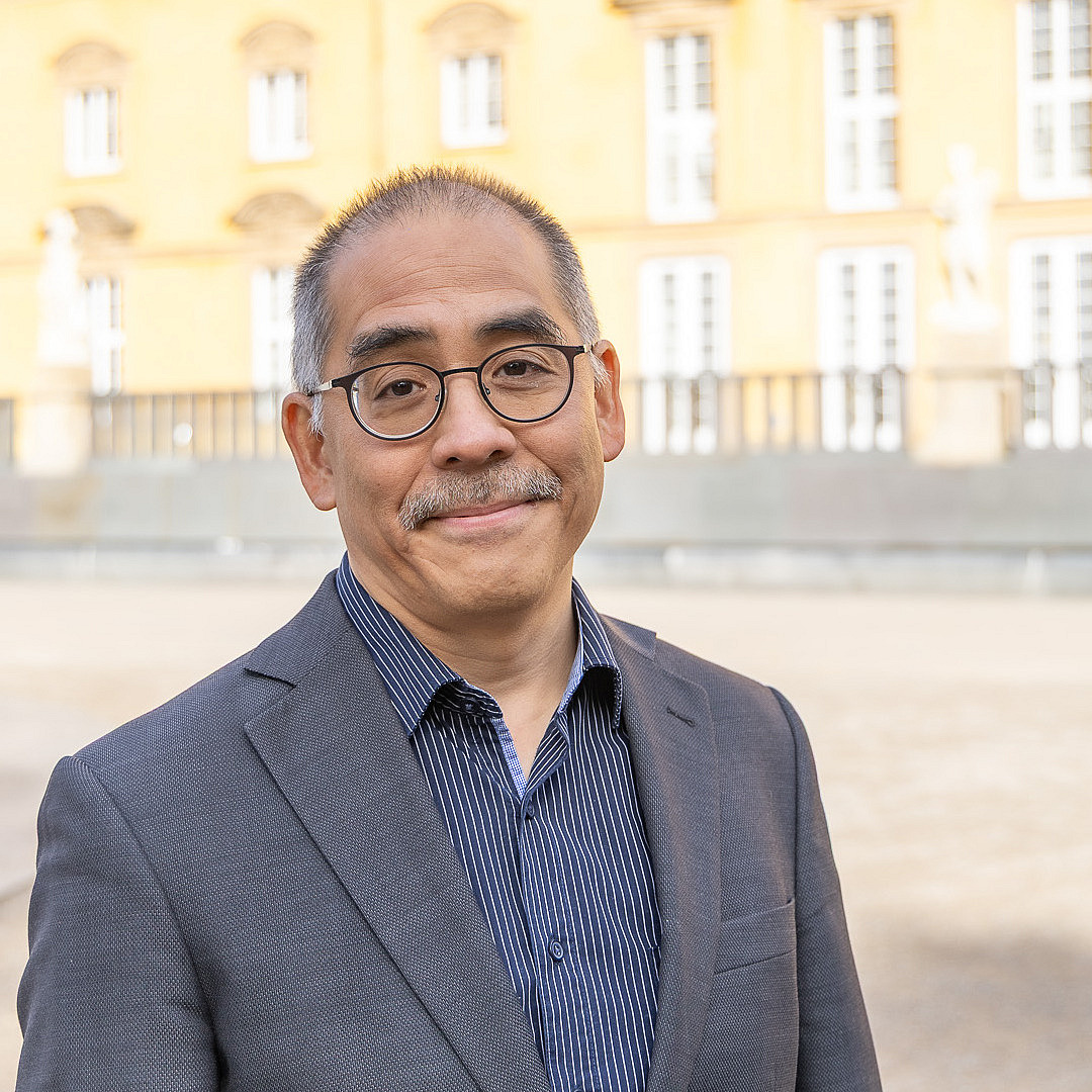 Foto Dr. Yoshiro Nakamura