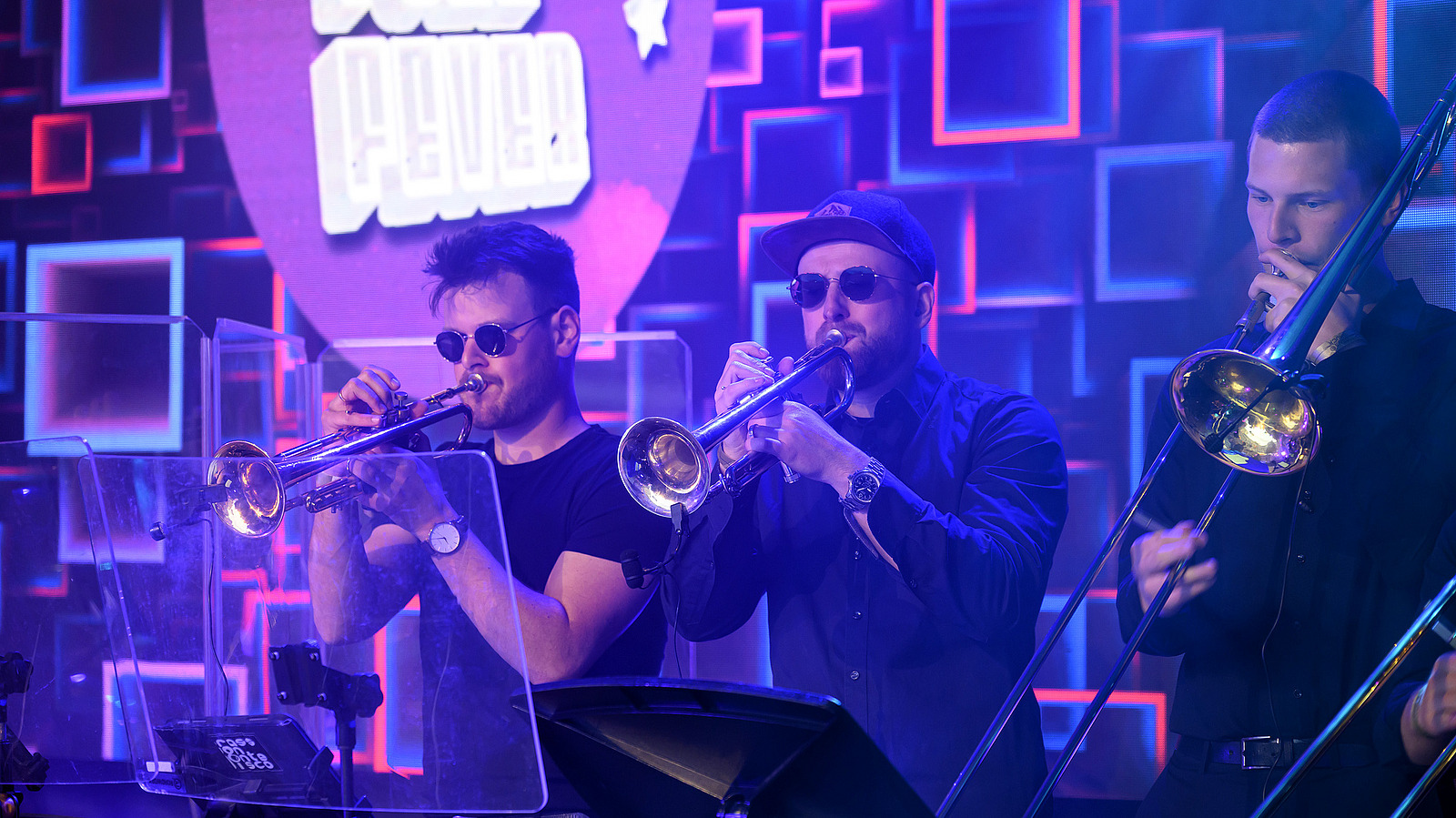 Several musicians on one stage