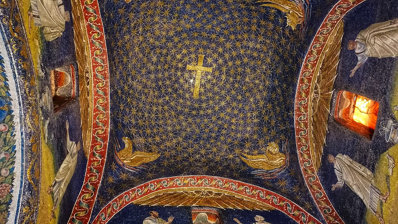 Mosaikdecke im Mausoleum der Galla Placidia.