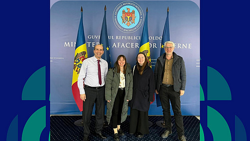 Von links nach rechts: Valeriu Mija (Staatssekretär im Außenministerum), Katharina Kleynmans, Isabel Hoffmann & Ulrich Schneckener