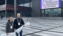 Leo Ackermann und Christian Burmester vor dem Konferenzgeb&auml;ude in New Orleans