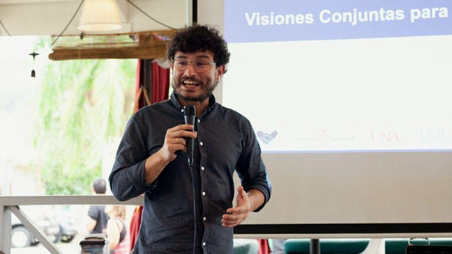 Lecture by Orlando Blum at a symposium in Costa Rica - sCoRe