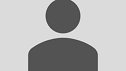 Dies ist ein Platzhalterbild für ein Portrait: ein dunkelgraues Piktogramm einer Person vor einem einfarbigen grauen Hintergrund.