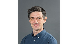 Dr. Mert Pekşen