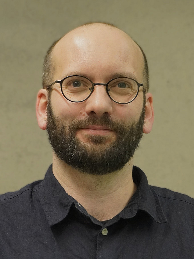 Matthias Land