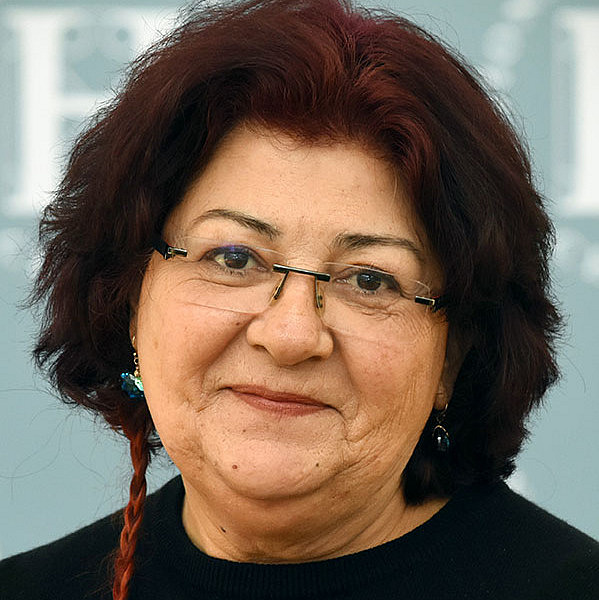 Foto, Nese Oezgen