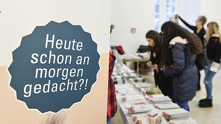 Hochschulinformationstag. Ein Banner mit der Aufschrift "Heute schon an morgen gedacht?!"