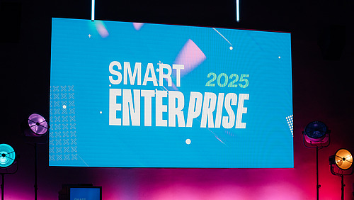 Leinwand im Tagungssaal