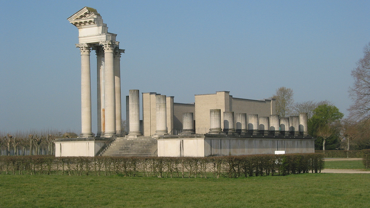 Der Hafentempel.