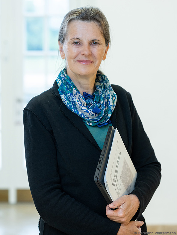 Prof. Dr. Andrea Lenschow