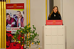Unipräsidentin Prof. Dr. Susanne Menzel-Riedl begrüßte die Studierenden im ersten Semester an der Uni Osnabrück.