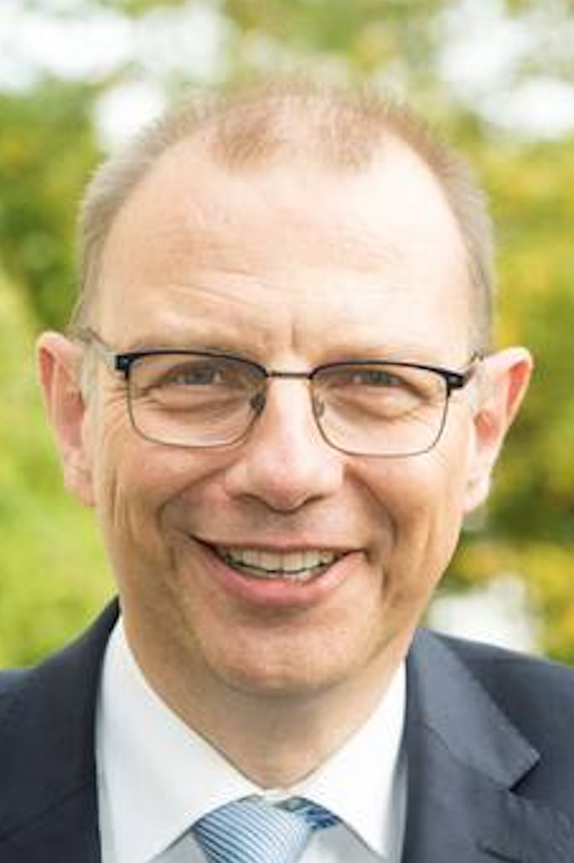 Porträt Prof. Hans Schulte-Nölke
